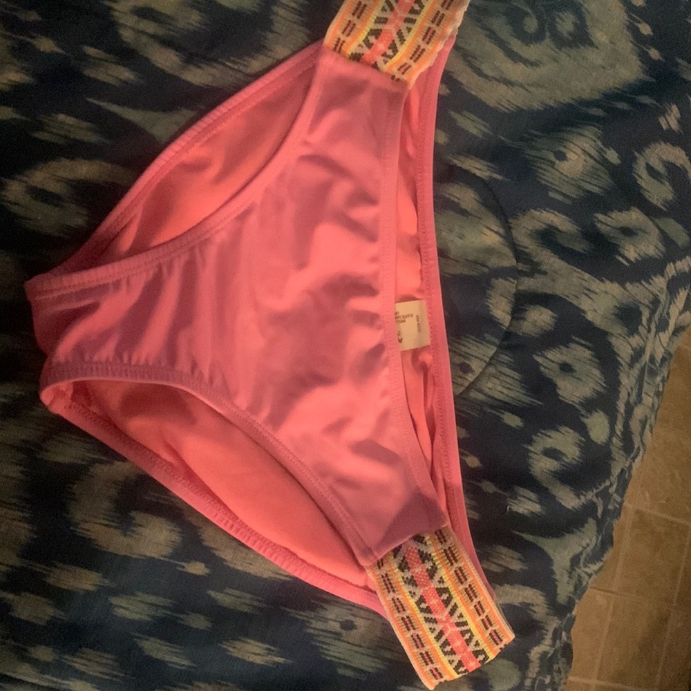 Arizona jeans brand